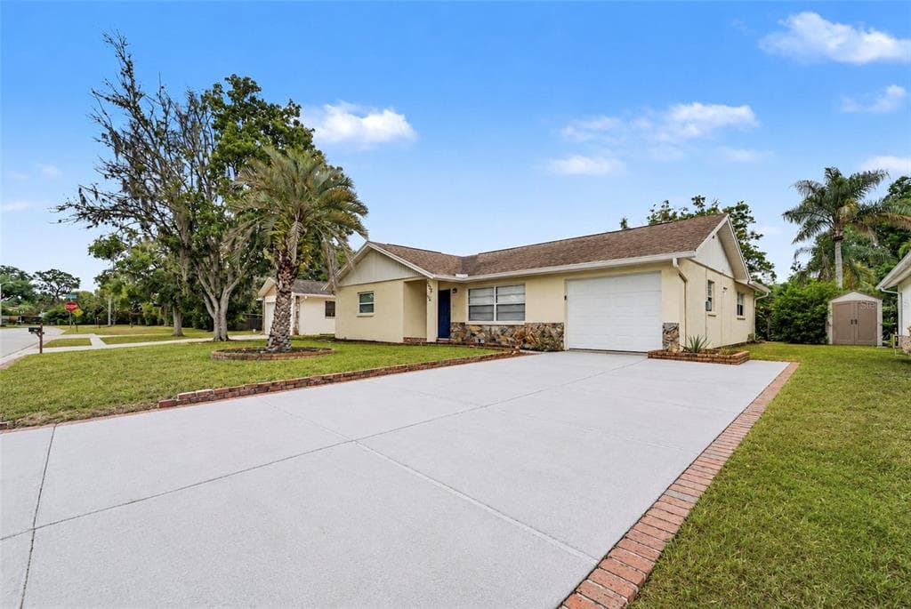 8332 FISHHAWK AVENUE, NEW PORT RICHEY, FL 34653 — zdjęcie 2