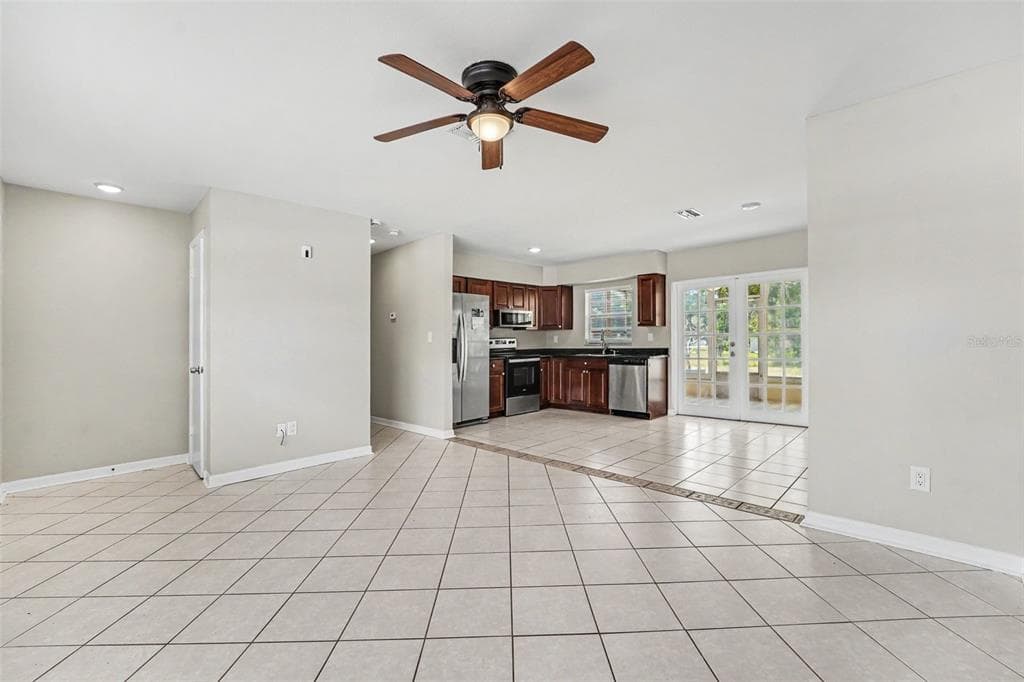 8332 FISHHAWK AVENUE, NEW PORT RICHEY, FL 34653 — zdjęcie 4