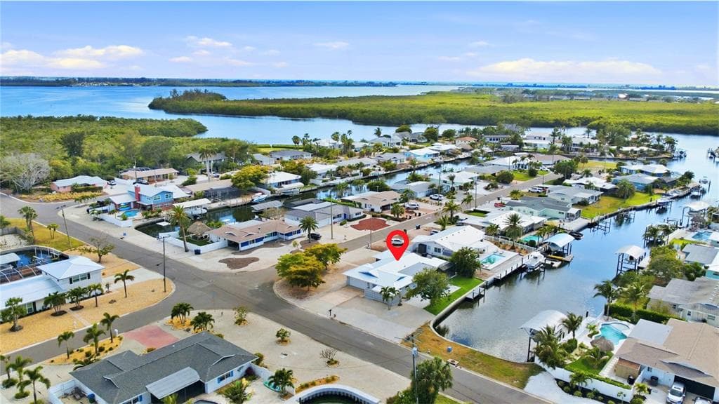 10304 KINGFISHER ROAD W, BRADENTON, FL 34209