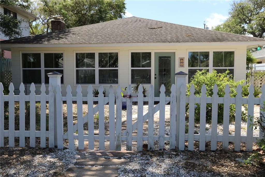 825 E 23RD AVENUE, NEW SMYRNA BEACH, FL 32169 — zdjęcie 2