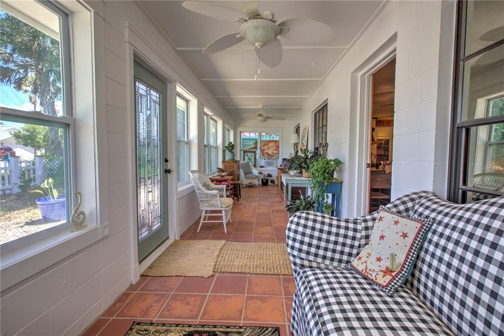 825 E 23RD AVENUE, NEW SMYRNA BEACH, FL 32169 — zdjęcie 4