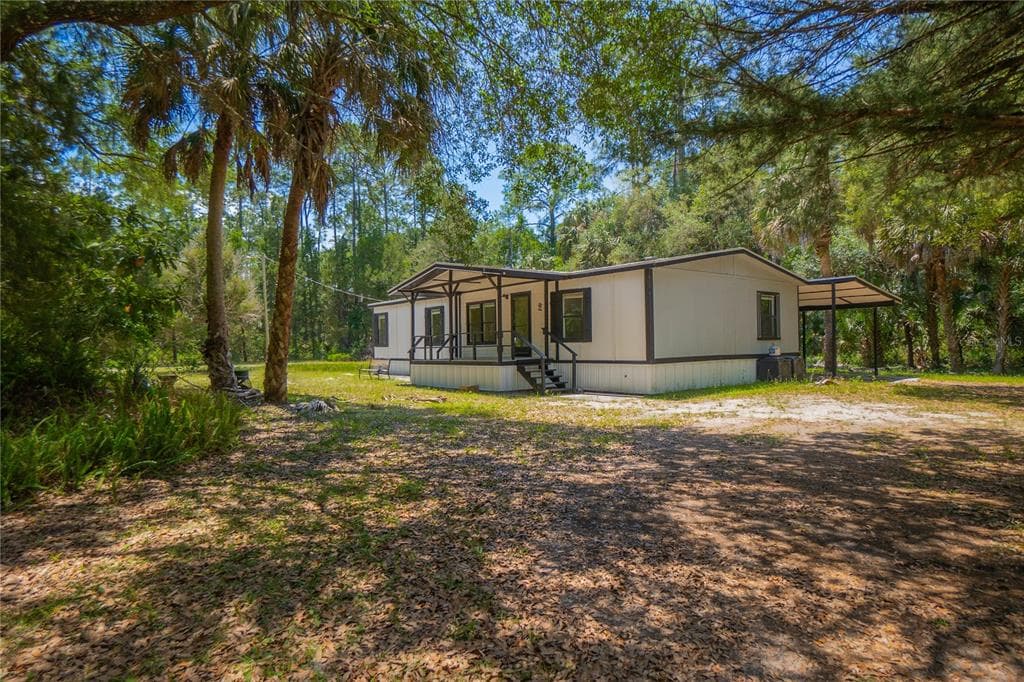 6550 SE DEBRA AVENUE, INGLIS, FL 34449