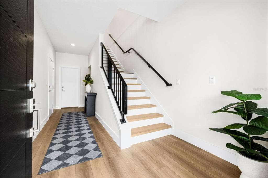 8627 5TH STREET N, ST PETERSBURG, FL 33702 — zdjęcie 3