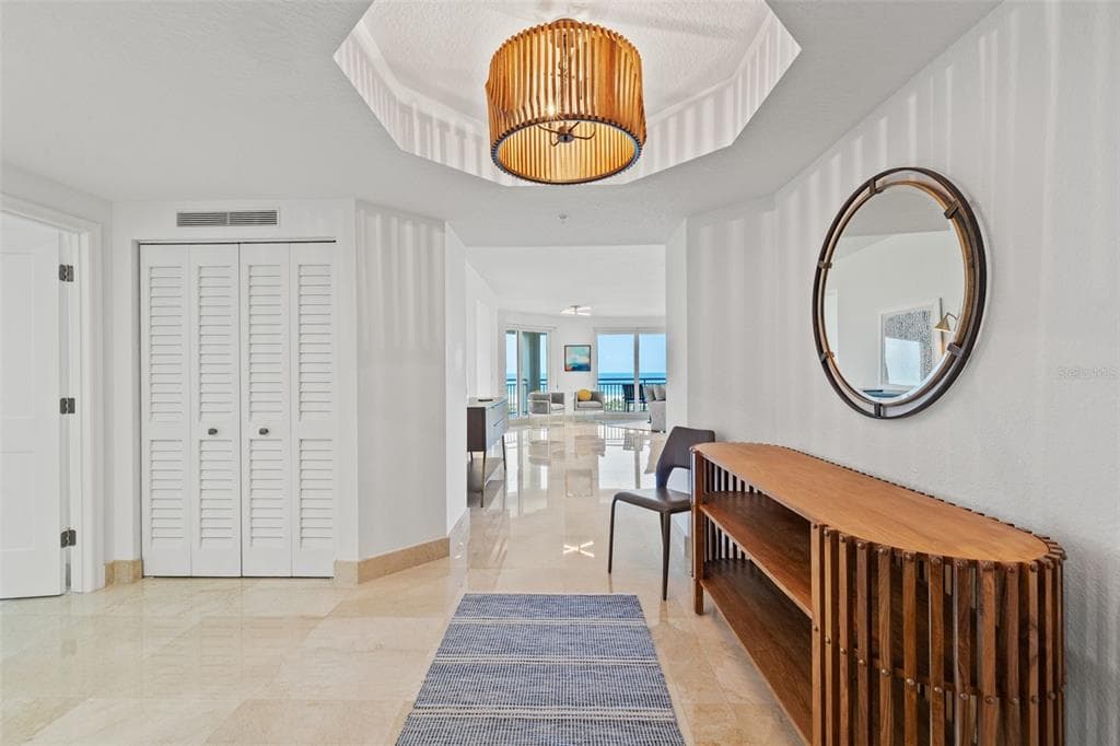 1180 GULF BOULEVARD # 401, CLEARWATER BEACH, FL 33767 — zdjęcie 2