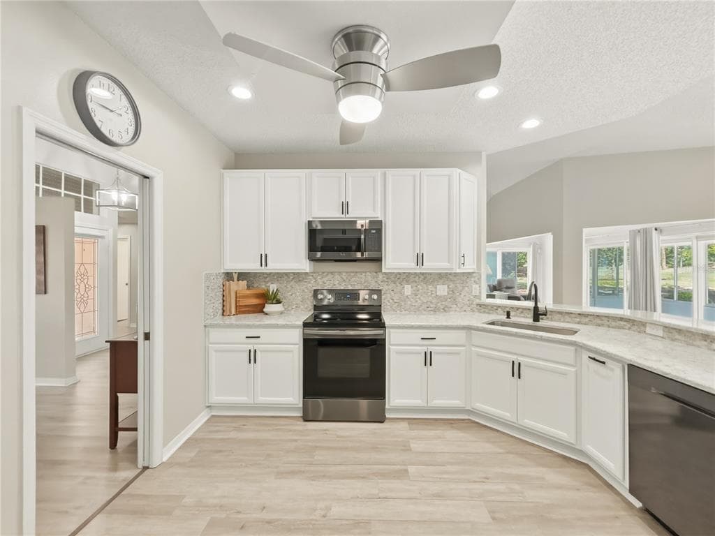 2309 E DEL WEBB BOULEVARD, SUN CITY CENTER, FL 33573 — zdjęcie 2