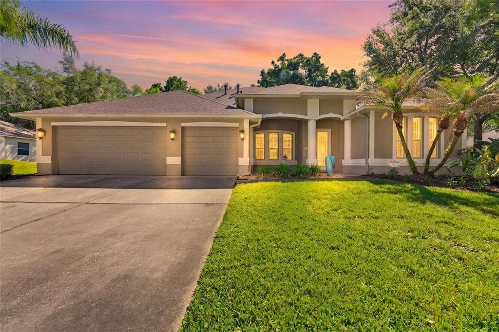 62 CAMELOT RIDGE DRIVE, BRANDON, FL 33511