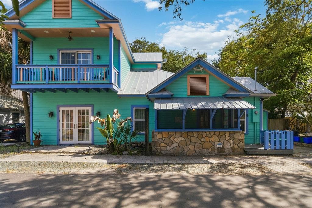 207 ESTHER STREET, NEW SMYRNA BEACH, FL 32169
