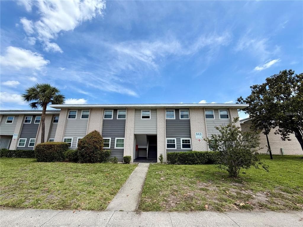 843 SKY LAKE CIRCLE # B, ORLANDO, FL 32809