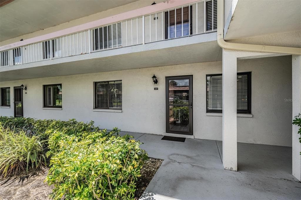 107 LAKEVIEW PLACE # 7, OLDSMAR, FL 34677