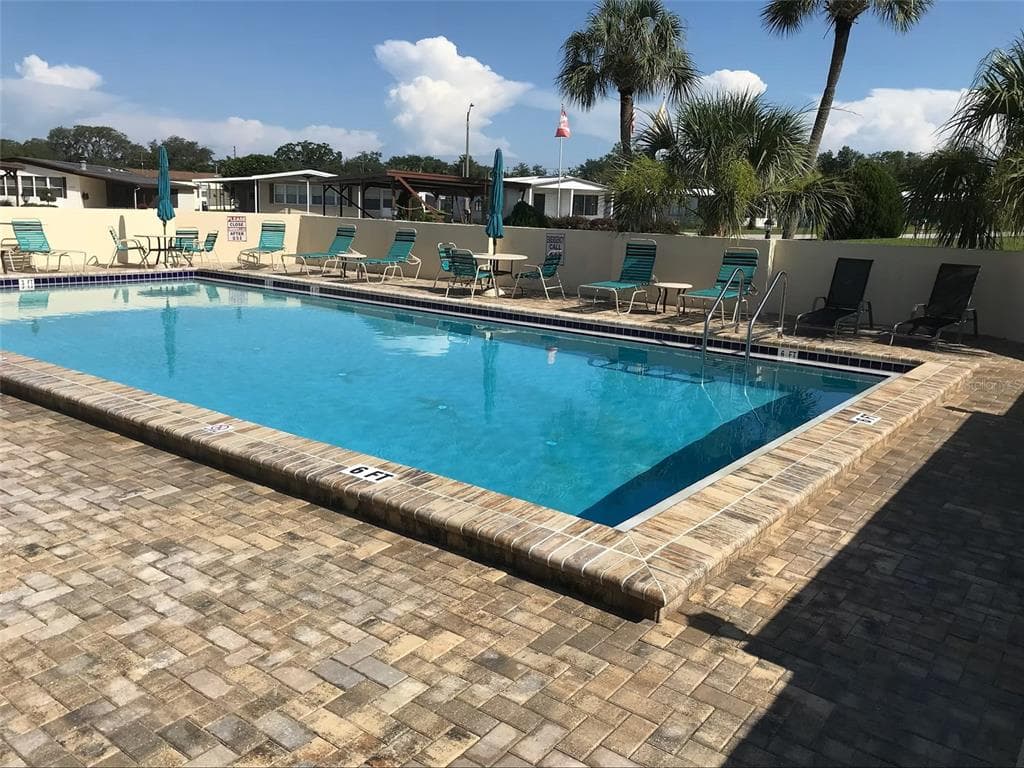 35801 BRISA DRIVE, ZEPHYRHILLS, FL 33541 — zdjęcie 2