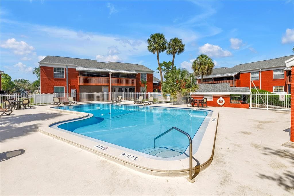 1310 83RD AVENUE N # D, ST PETERSBURG, FL 33702 — zdjęcie 5