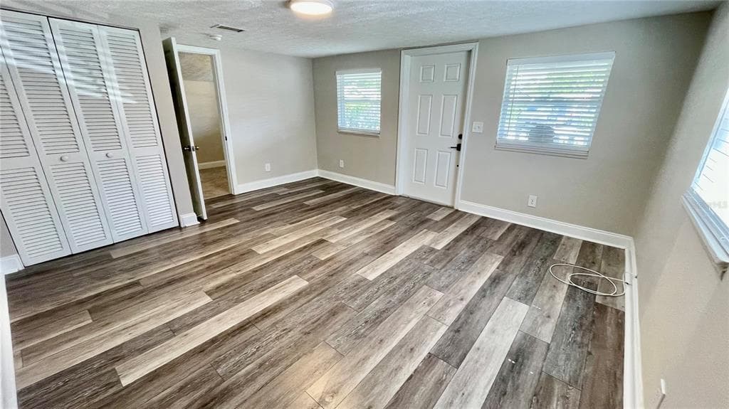 1707 E NEW ORLEANS AVENUE, TAMPA, FL 33610 — zdjęcie 5