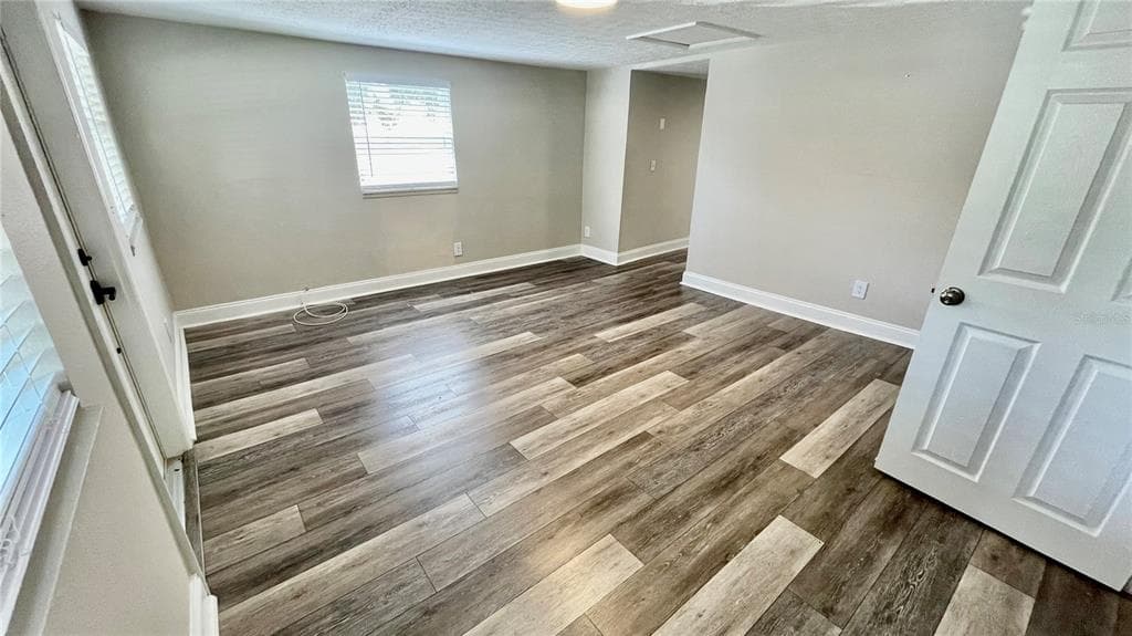 1707 E NEW ORLEANS AVENUE, TAMPA, FL 33610 — zdjęcie 4