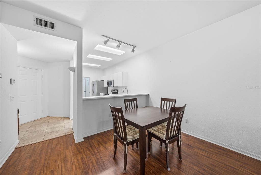 22128 LITTLE LAGOON COURT, LUTZ, FL 33549 — zdjęcie 4