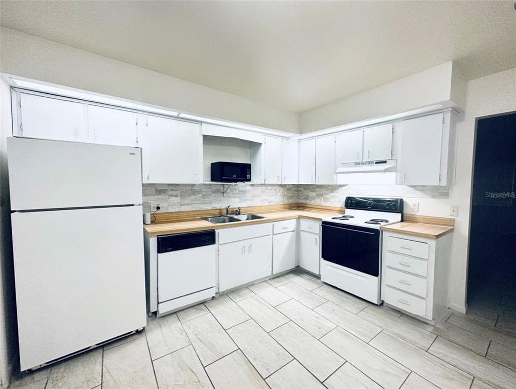 101 LAKE HUNTER DRIVE # 15 & 16, LAKELAND, FL 33803 — zdjęcie 3