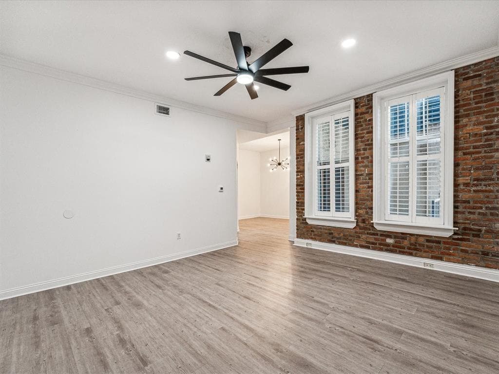 215 CENTRAL AVENUE # 3F, ST PETERSBURG, FL 33701 — zdjęcie 3