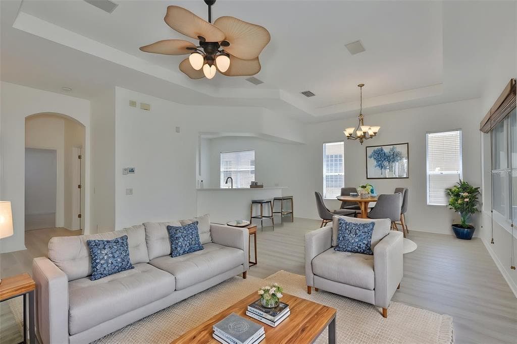 448 NOBLE FAIRE DRIVE, SUN CITY CENTER, FL 33573 — zdjęcie 5