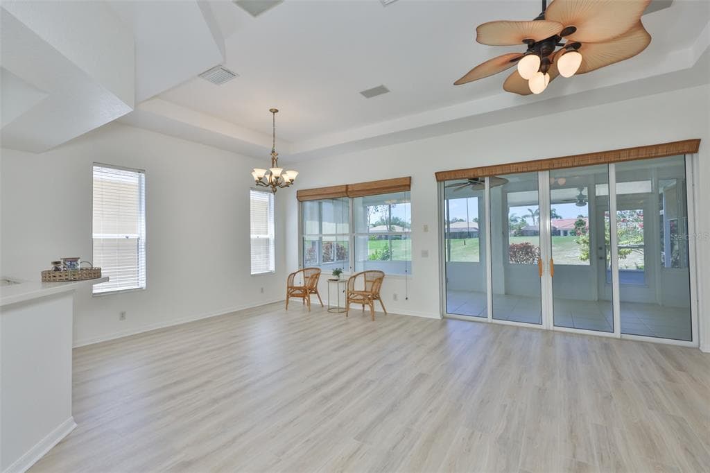 448 NOBLE FAIRE DRIVE, SUN CITY CENTER, FL 33573 — zdjęcie 4
