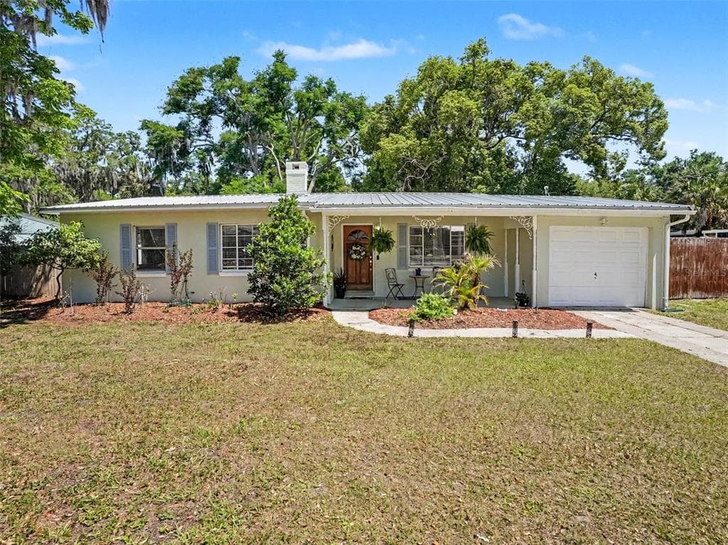 315 W 11TH AVENUE, MOUNT DORA, FL 32757 — zdjęcie 2