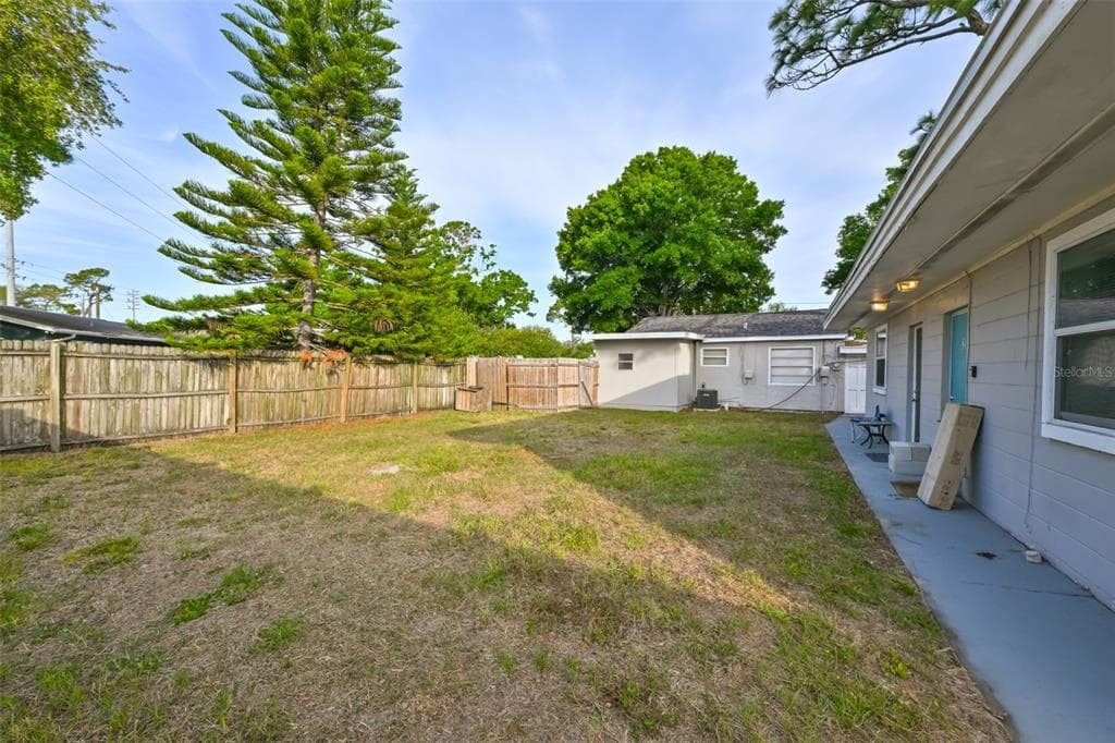 1956 MCMULLEN ROAD # 2, LARGO, FL 33771 — zdjęcie 4