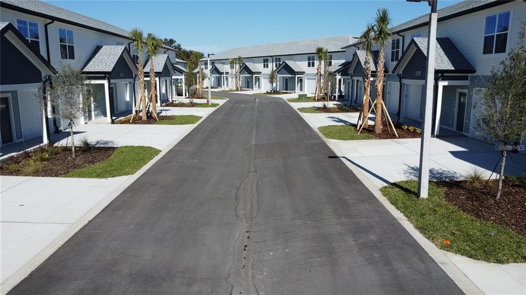 1019 E CAROLINE STREET, TAVARES, FL 32778 — zdjęcie 5