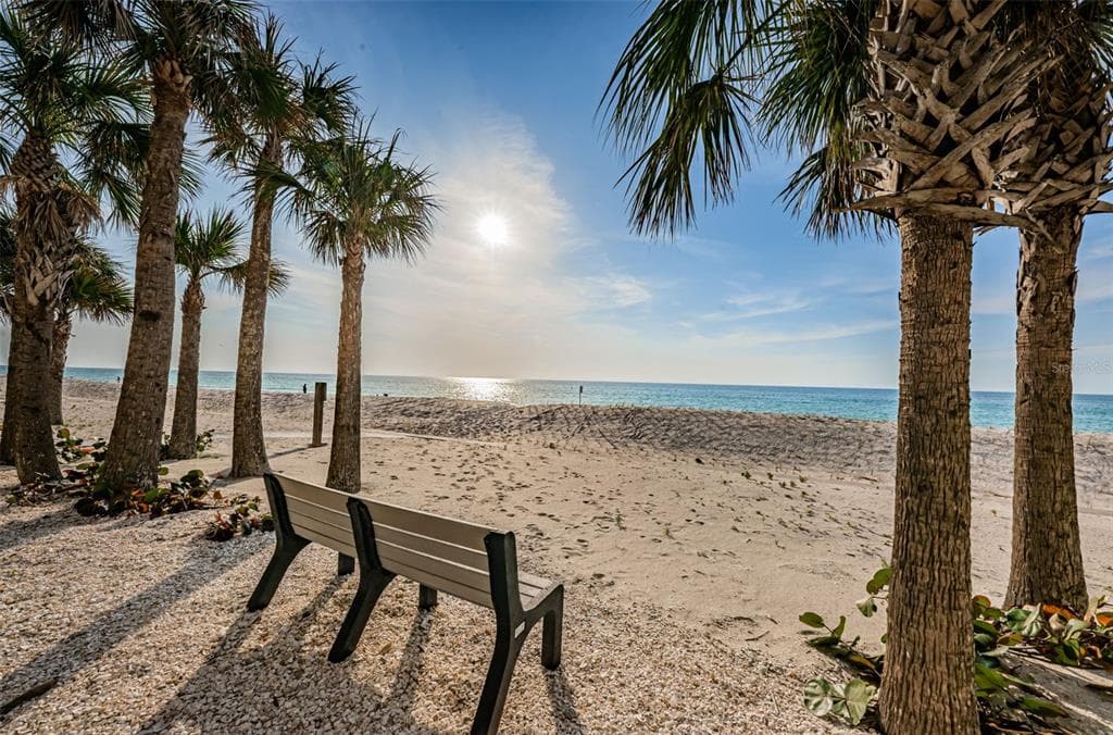 1660 GULF BOULEVARD # 208, CLEARWATER BEACH, FL 33767 — zdjęcie 4