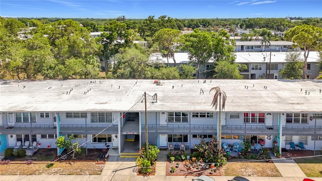 5860 43RD TERRACE N # 1513, KENNETH CITY, FL 33709