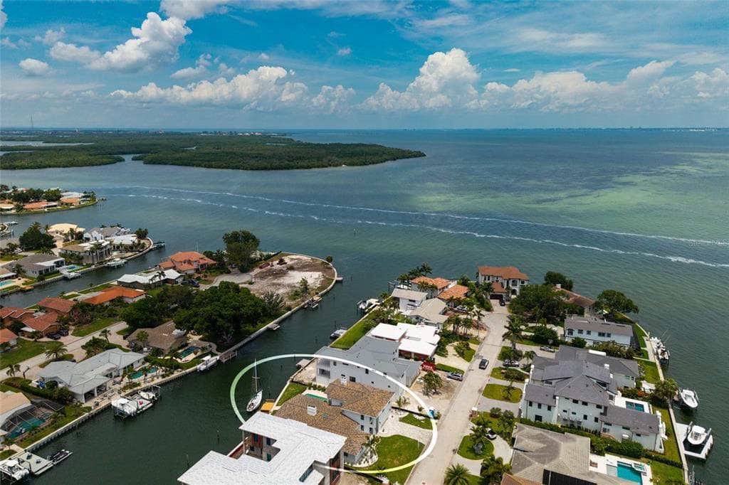 2063 ILLINOIS AVENUE NE, ST PETERSBURG, FL 33703 — zdjęcie 2