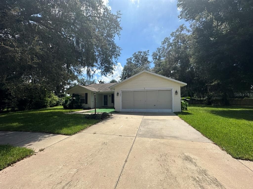 104 CHERRY BLOSSOM LANE, LADY LAKE, FL 32159 — zdjęcie 2