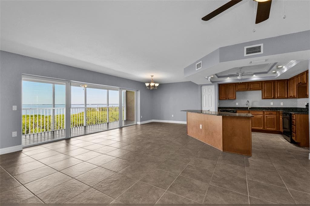 101 N MARION COURT # 213, PUNTA GORDA, FL 33950 — zdjęcie 2