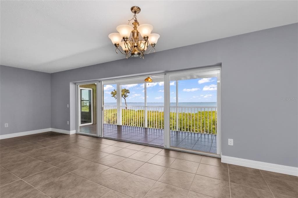 101 N MARION COURT # 213, PUNTA GORDA, FL 33950 — zdjęcie 4
