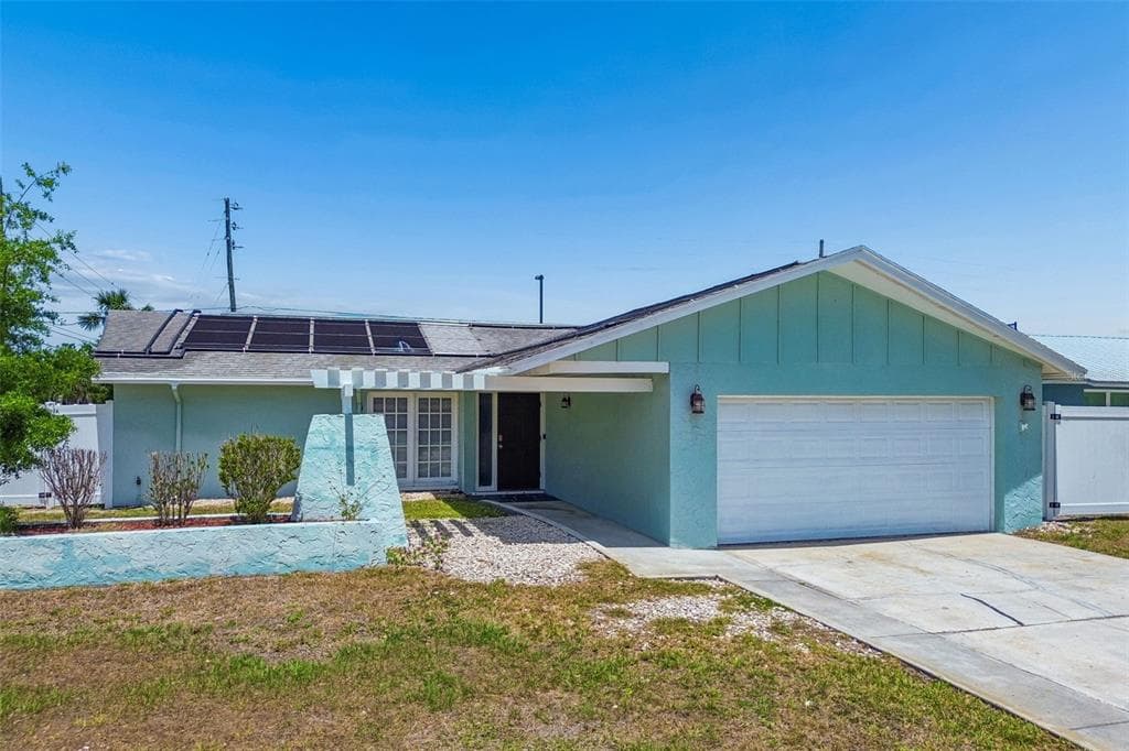 13691 SERENA DRIVE, LARGO, FL 33774