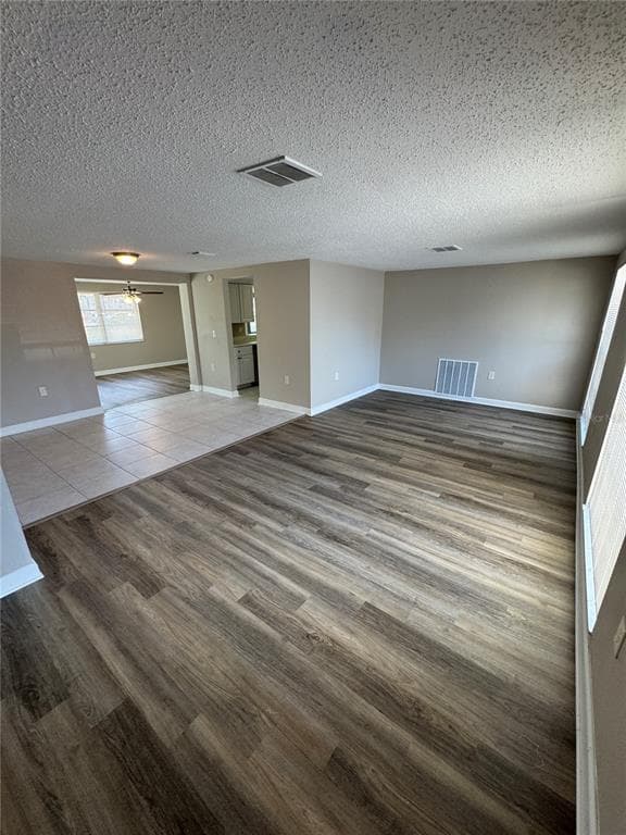 6135 SEABREEZE DRIVE, PORT RICHEY, FL 34668 — zdjęcie 4