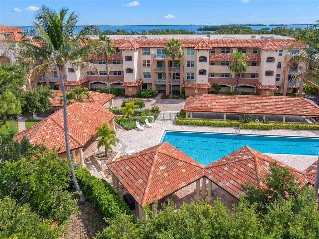 1695 PINELLAS BAYWAY S # D1, TIERRA VERDE, FL 33715