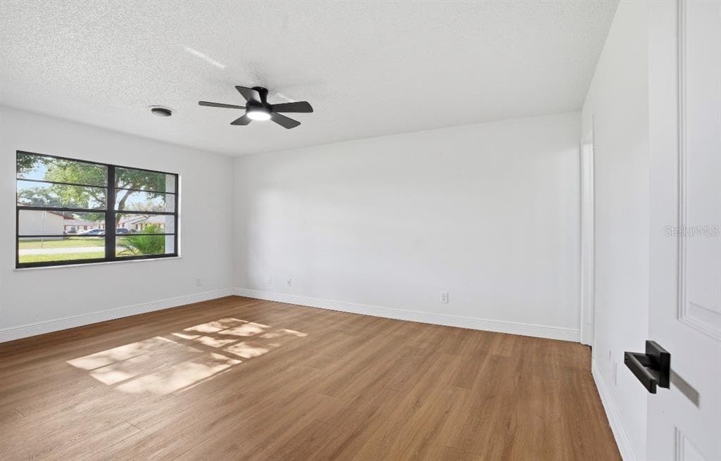 6111 18TH STREET, ZEPHYRHILLS, FL 33542 — zdjęcie 5
