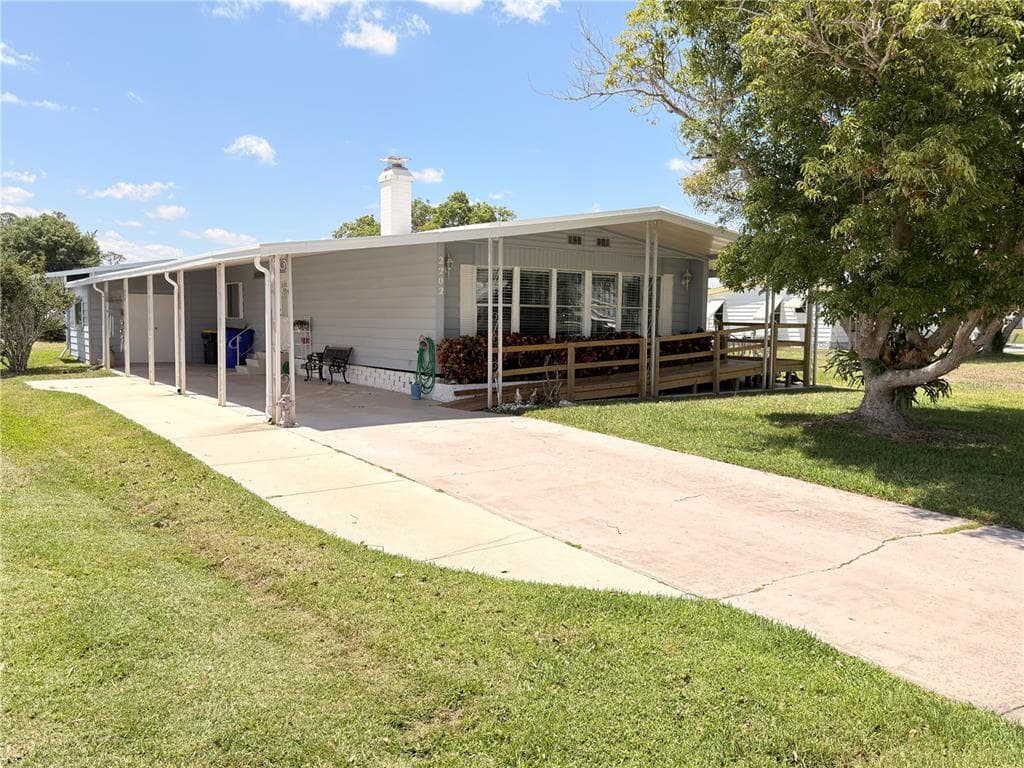 2202 BAHAMA ROAD W, SEBRING, FL 33870