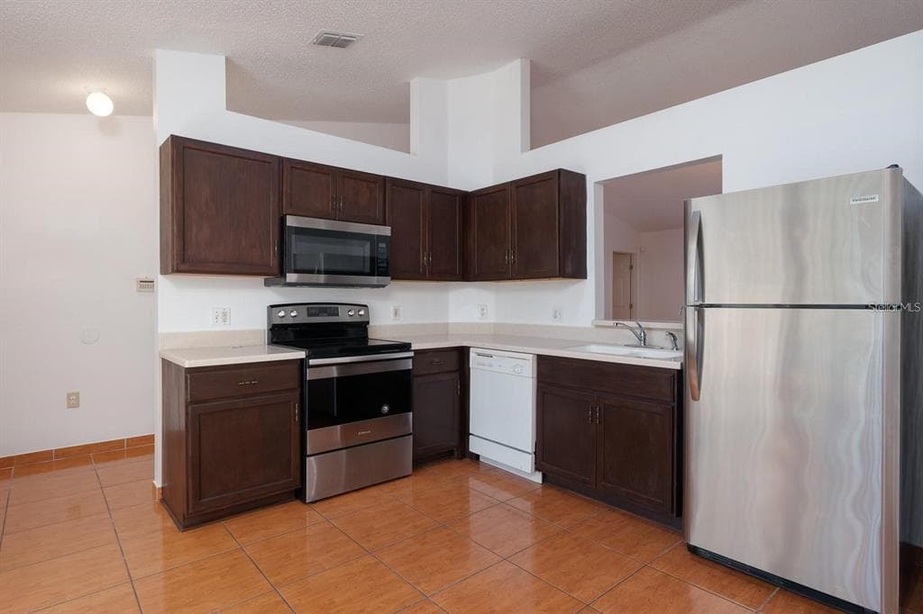718 PINCON LANE, KISSIMMEE, FL 34759 — zdjęcie 5