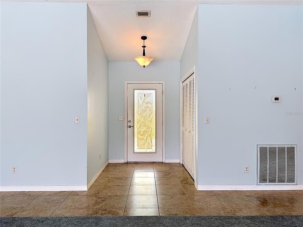 2007 WEDGE COURT, SUN CITY CENTER, FL 33573 — zdjęcie 4
