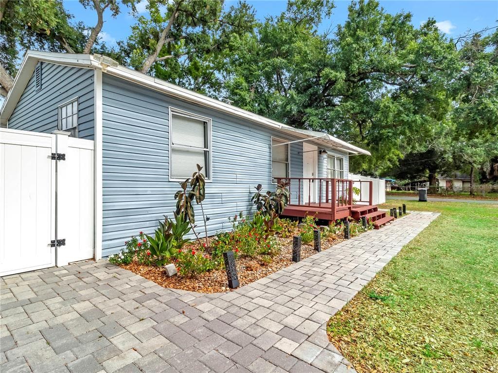 6201 THERESA STREET, TAMPA, FL 33615 — zdjęcie 5