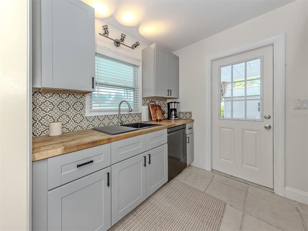 929 CYPRESS AVENUE, VENICE, FL 34285 — zdjęcie 4