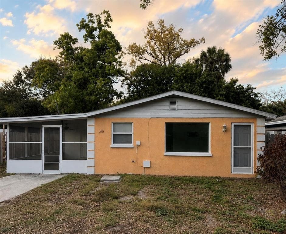 2121 33RD STREET, SARASOTA, FL 34234