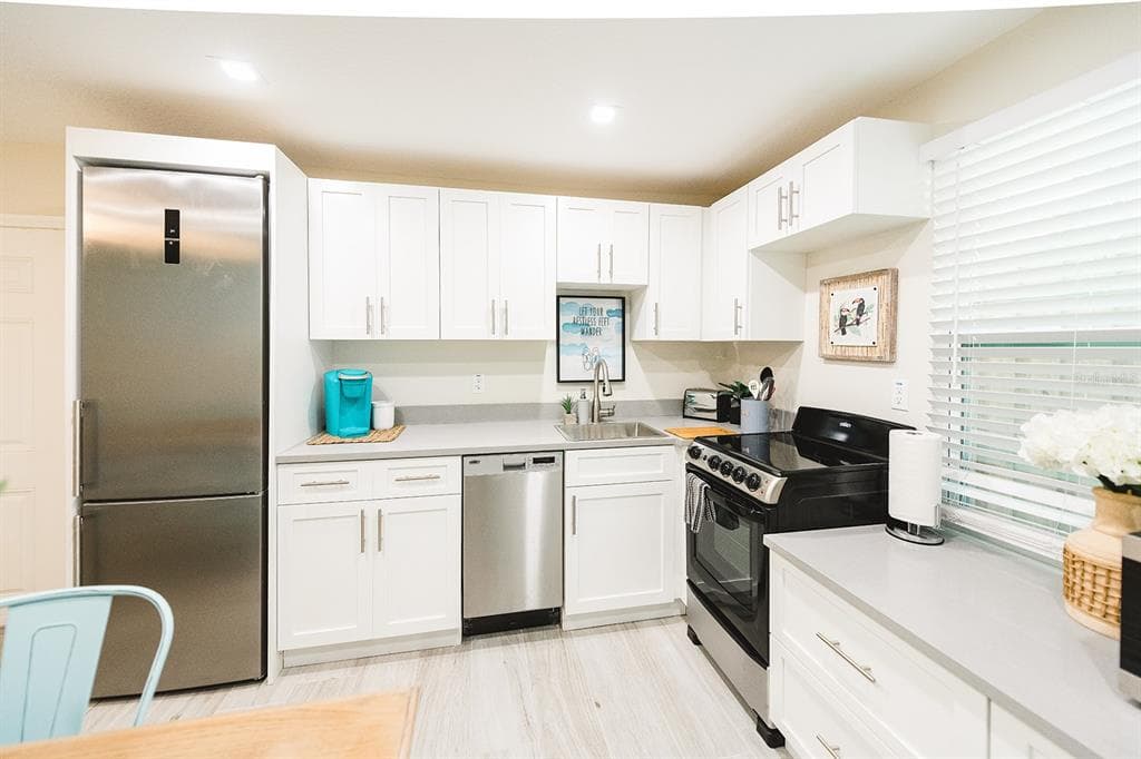 106 E BAY DRIVE, TREASURE ISLAND, FL 33706 — zdjęcie 4