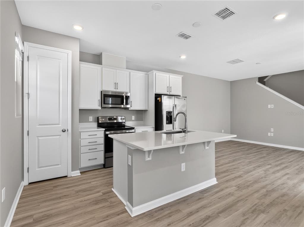 1465 AXEL GRAESON AVENUE, KISSIMMEE, FL 34744 — zdjęcie 3
