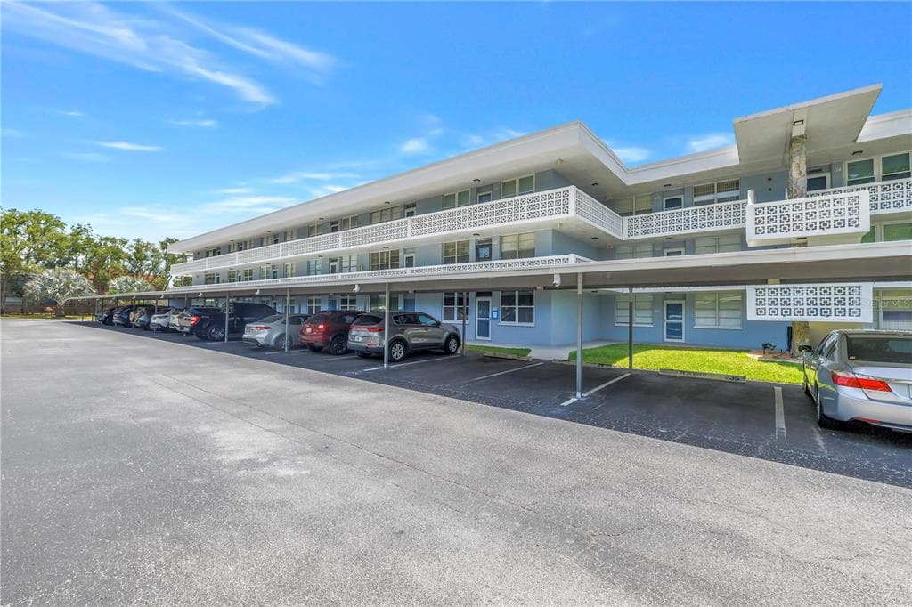 4720 LOCUST STREET NE # 116, ST PETERSBURG, FL 33703
