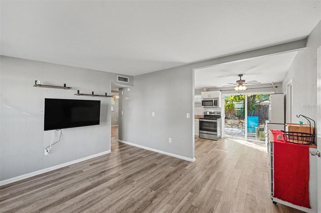 8036 ROSE TERRACE, SEMINOLE, FL 33777 — zdjęcie 5
