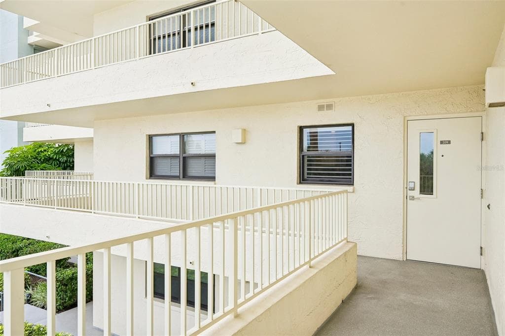 5760 MIDNIGHT PASS ROAD # #209D, SARASOTA, FL 34242 — zdjęcie 2