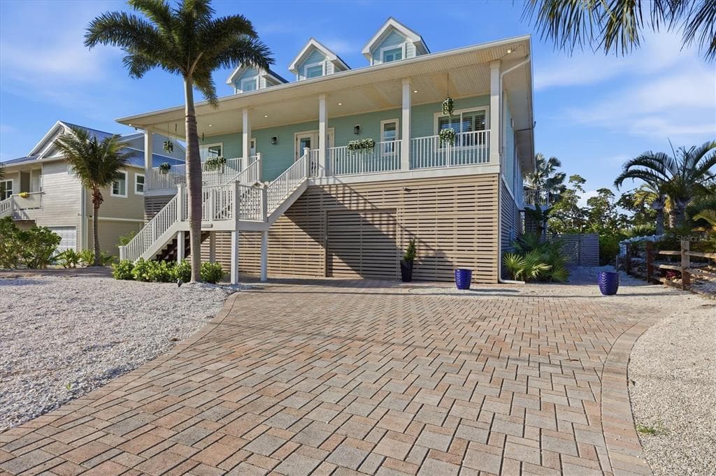 81 N GULF BOULEVARD, PLACIDA, FL 33946