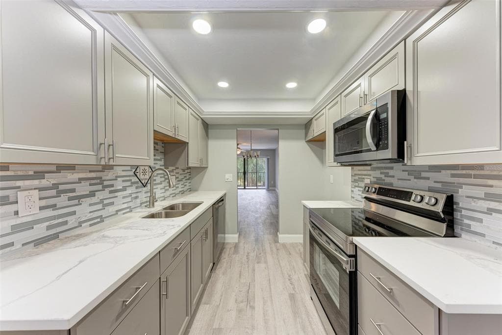 515 30TH AVENUE W # H201, BRADENTON, FL 34205 — zdjęcie 4