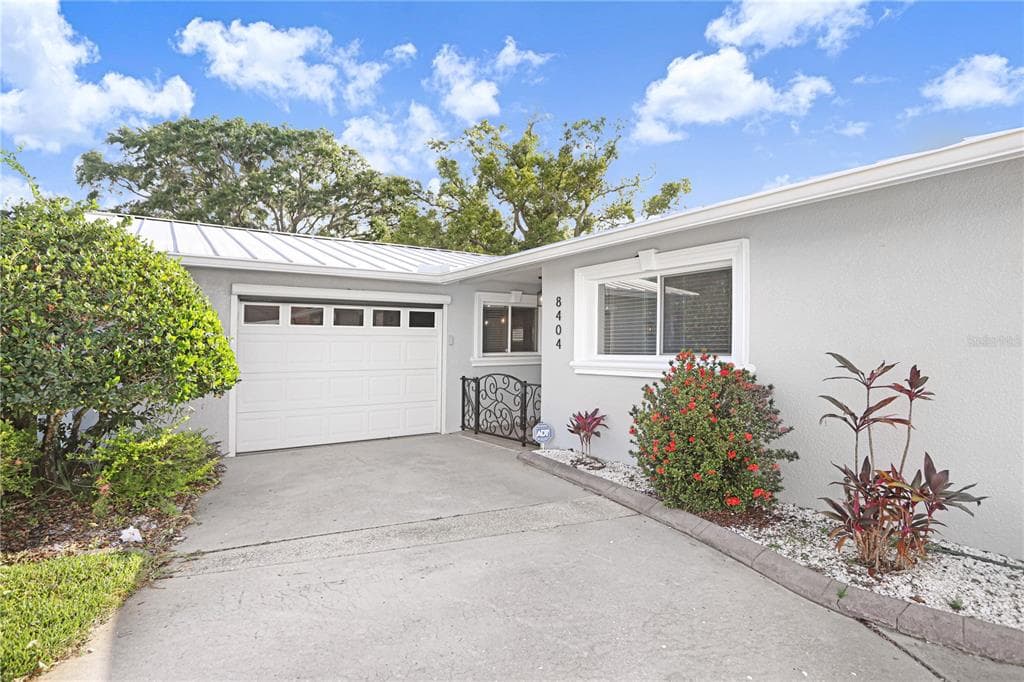 8404 BLACKSTONE COURT, TAMPA, FL 33615 — zdjęcie 2