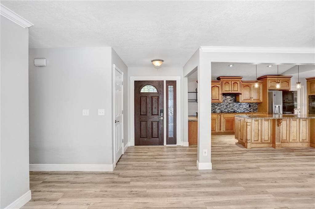 8404 BLACKSTONE COURT, TAMPA, FL 33615 — zdjęcie 5